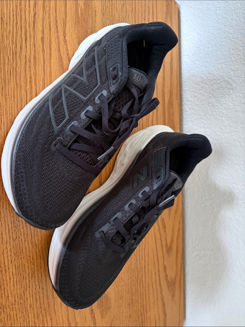 New Balance Black and White Women's Athletic Running Shoes